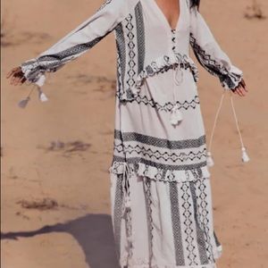 HEMANT & NANDITA - XS Moira Kaftan